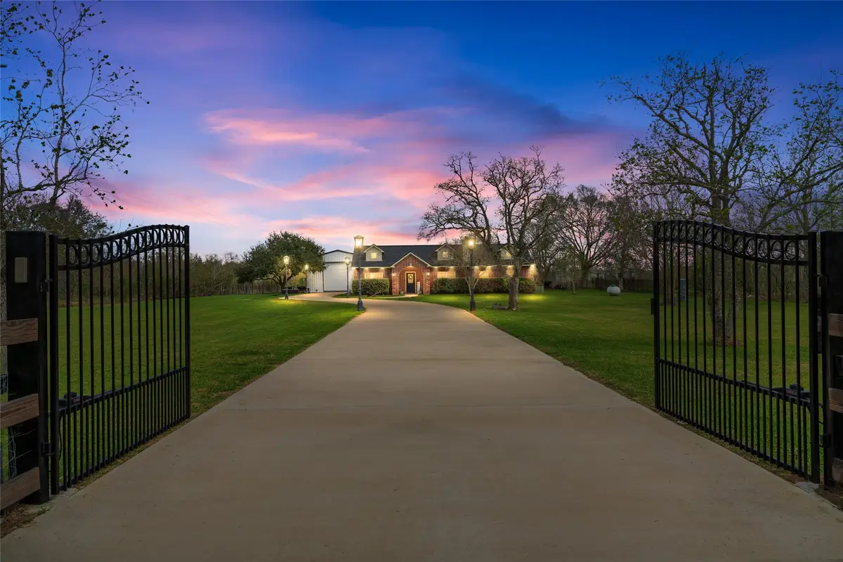 6209 E Fm 1462 Road, Rosharon, TX 77583 - #1