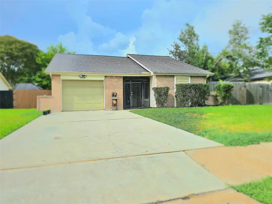 14018 Panhandle Drive, Sugar Land, TX 77498 - #2