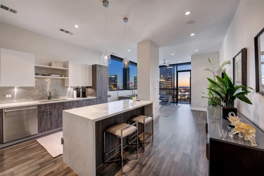 1211 Caroline Street #1501, Houston, TX 77002 - #2