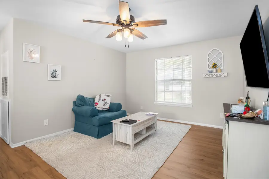 2521 Pearl Street #102, Nacogdoches, TX 75965 - #3