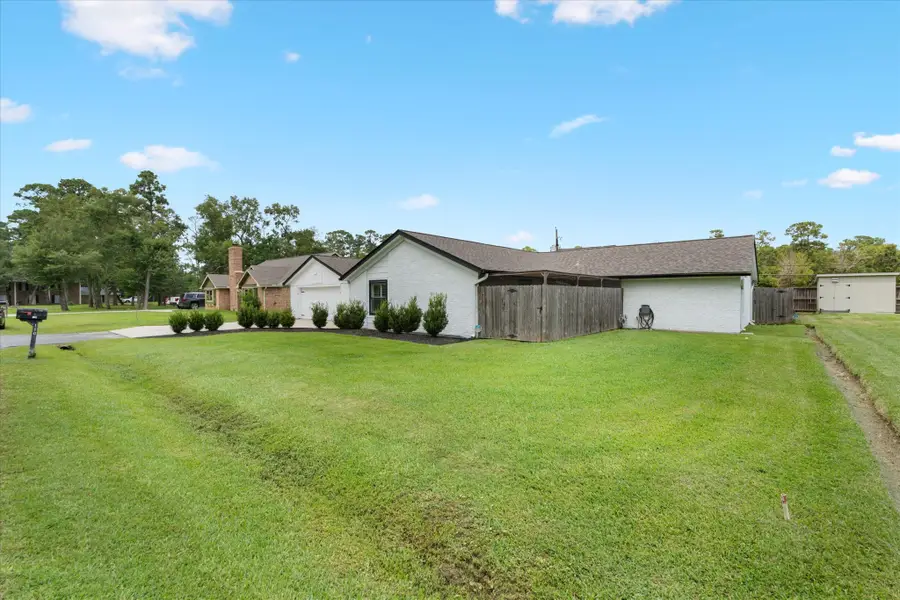 110 Dozent Lane, Baytown, TX 77521 - #2