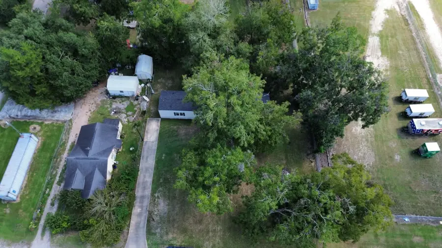 106 Gates Street, Devers, TX 77538 - #3