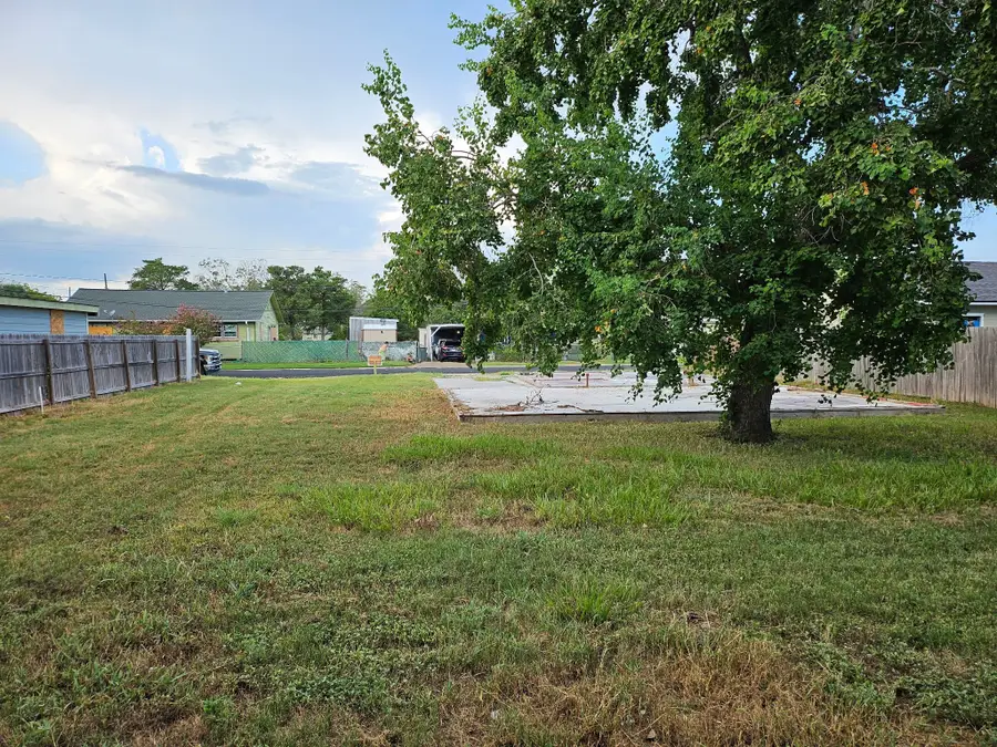 1003 E Virginia Ave, Victoria, TX 77901 - Image #3