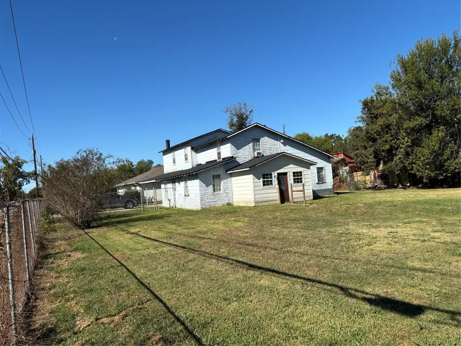 9114 Easthaven Boulevard, Houston, TX 77075 - Image #2