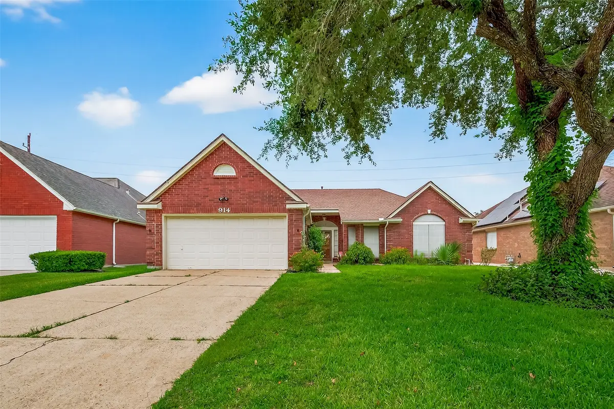914 W Peach Hollow Circle, Pearland, TX 77584 - #1