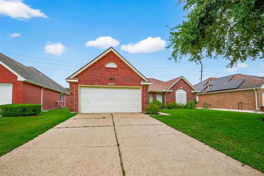 914 W Peach Hollow Circle, Pearland, TX 77584 - #2