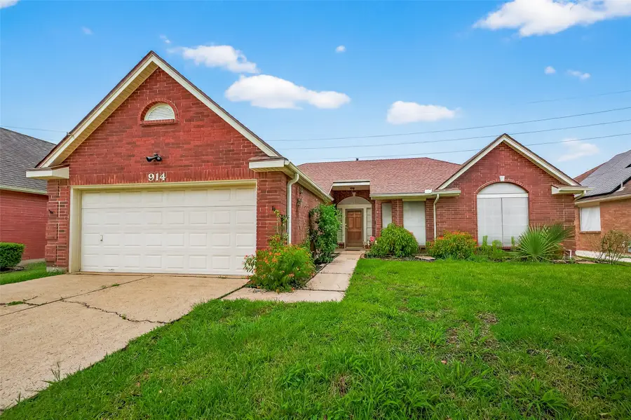 914 W Peach Hollow Circle, Pearland, TX 77584 - #3