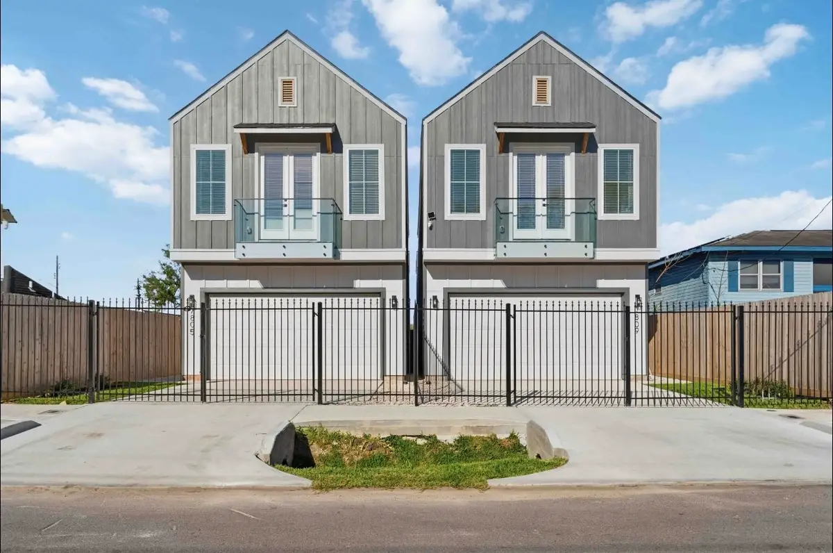 7809 Dyer St, Houston, TX 77088 - #1