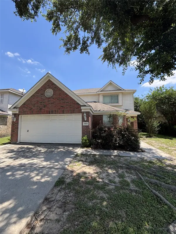 10818 Meadow Walk Lane, Houston, TX 77067