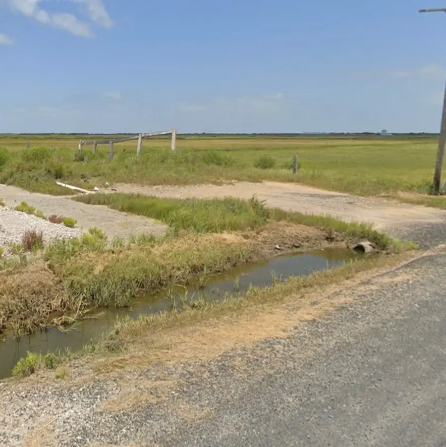 1269 N Tinkle Lane, Port Bolivar, TX 77650 - #2