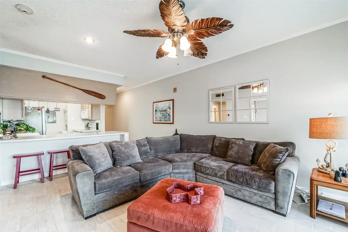 351 Lakeside Lane #209, Houston, TX 77058 - #1