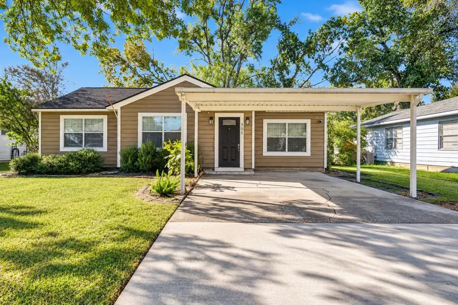 908 Robinhood Lane, Angleton, TX 77515 - #2
