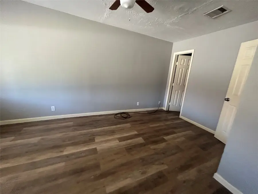 9317 Cathedral Drive, Houston, TX 77051 - #2