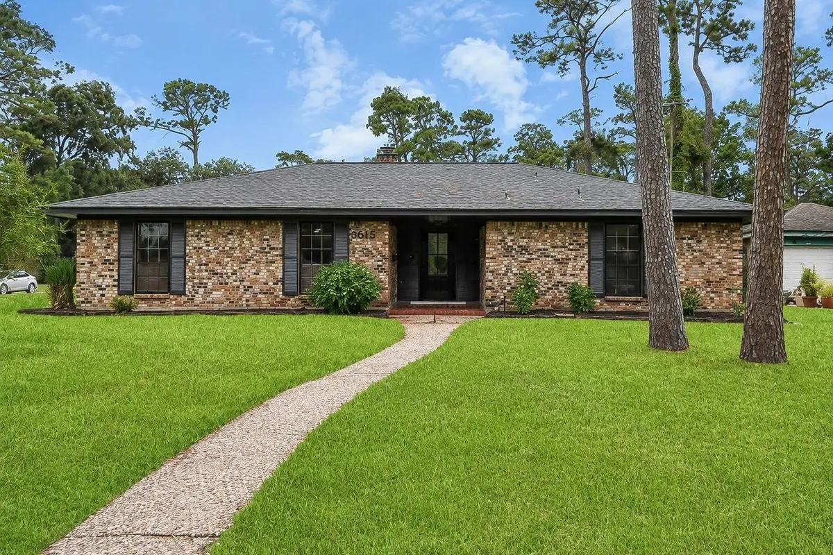 3013 Woodland Drive, Dickinson, TX 77539 - #1