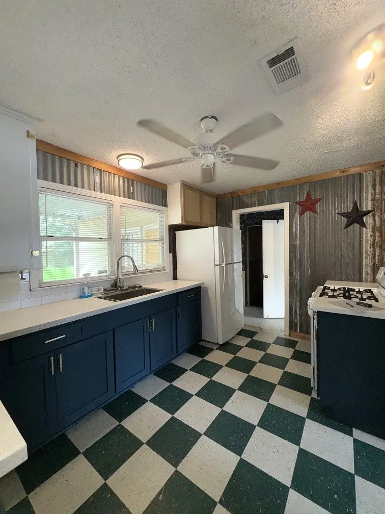 609 24th Avenue N, Texas City, TX 77590 - #3