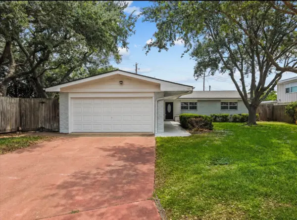 1506 Harbor View Circle, Galveston, TX 77550