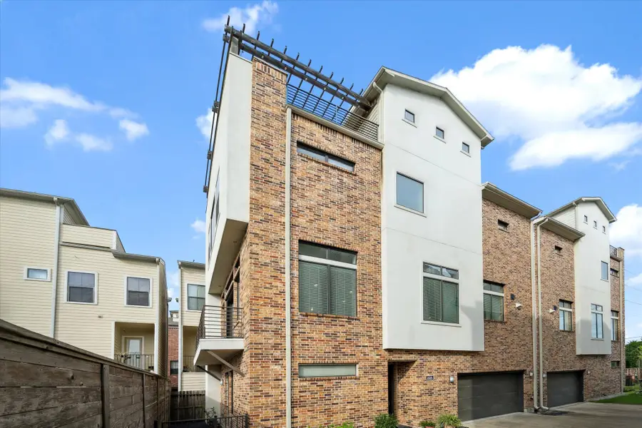 4618 La Branch Street, Houston, TX 77004 - Image #2