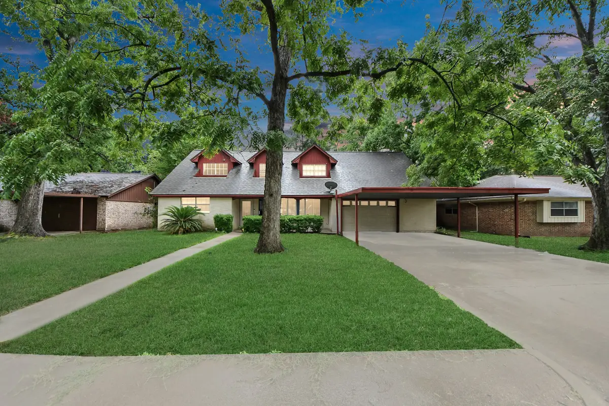 1013 Stevens Avenue, Conroe, TX 77301 - Image #1