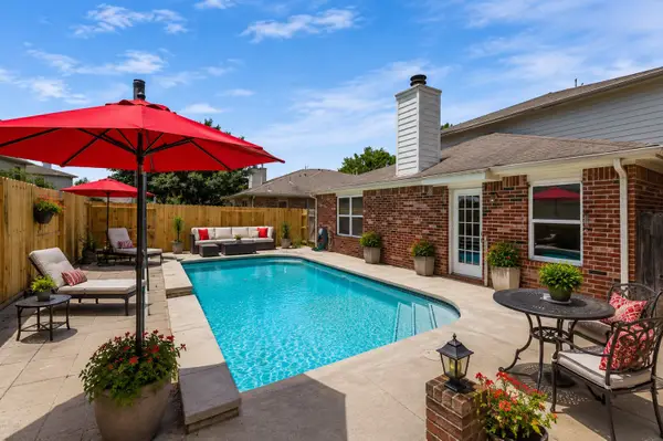 11819 S Brenton Knoll Drive, Tomball, TX 77375