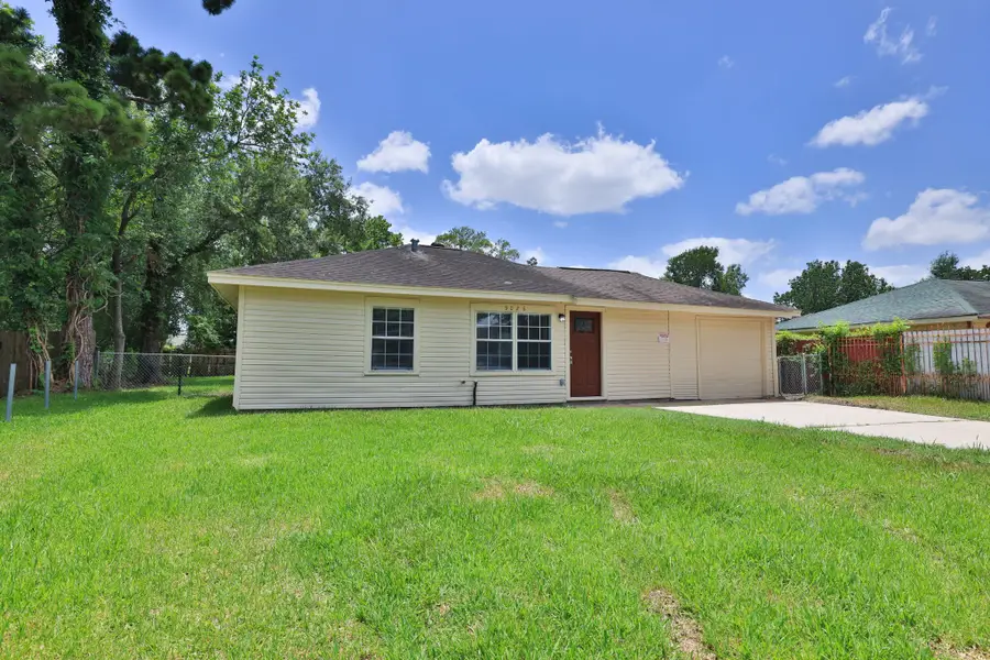 9026 Lake Forest Boulevard, Houston, TX 77078 - #2