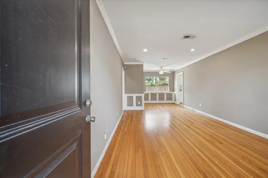 915 W 42nd Street, Houston, TX 77018 - #3