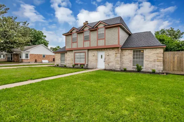 8910 Pine Shores Drive, Humble, TX 77346