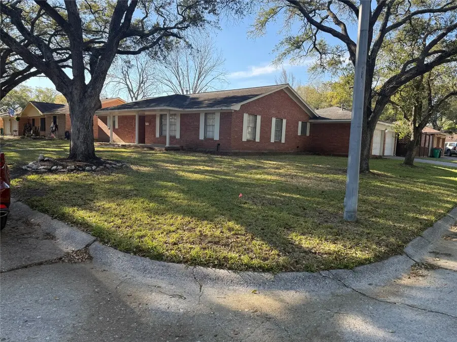 2206 Palomar Street, Baytown, TX 77520 - #2