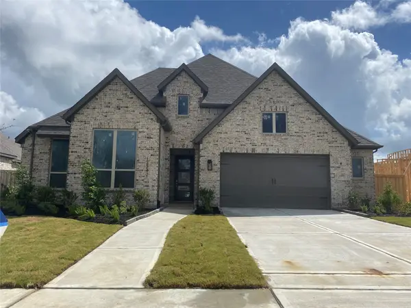 12242 Valencia Boulevard, Mont Belvieu, TX 77523