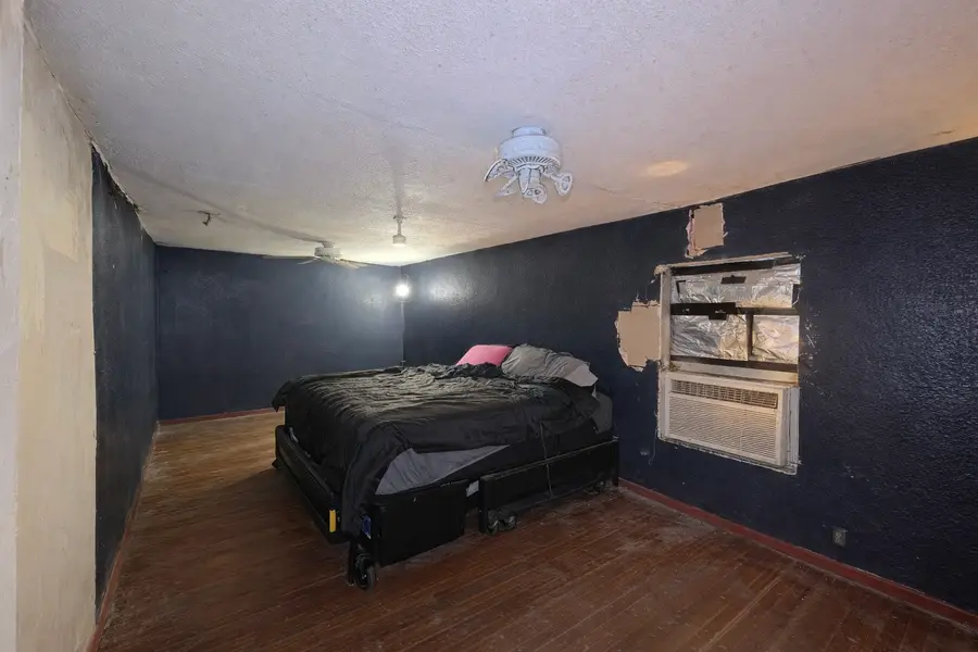 7002 Avenue Q 1/2, Galveston, TX 77551 - #3