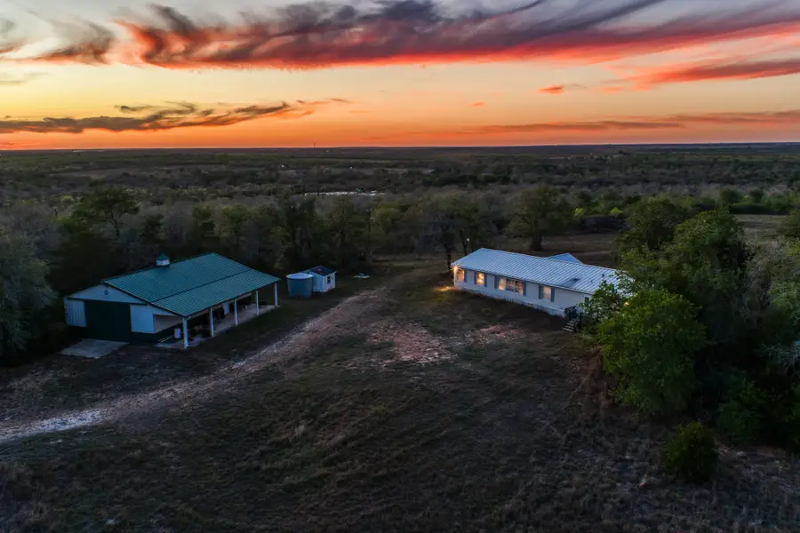 687 County Road 340, Gonzales, TX 78629 - #3
