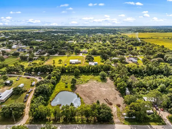 19231 County Road 927a, Alvin, TX 77511
