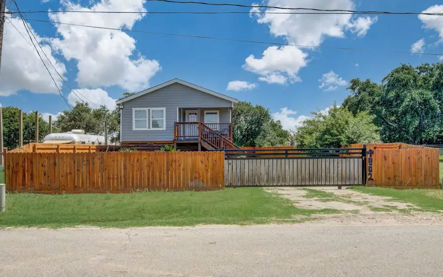 4802 Crane Street, Hitchcock, TX 77563 - Image #3