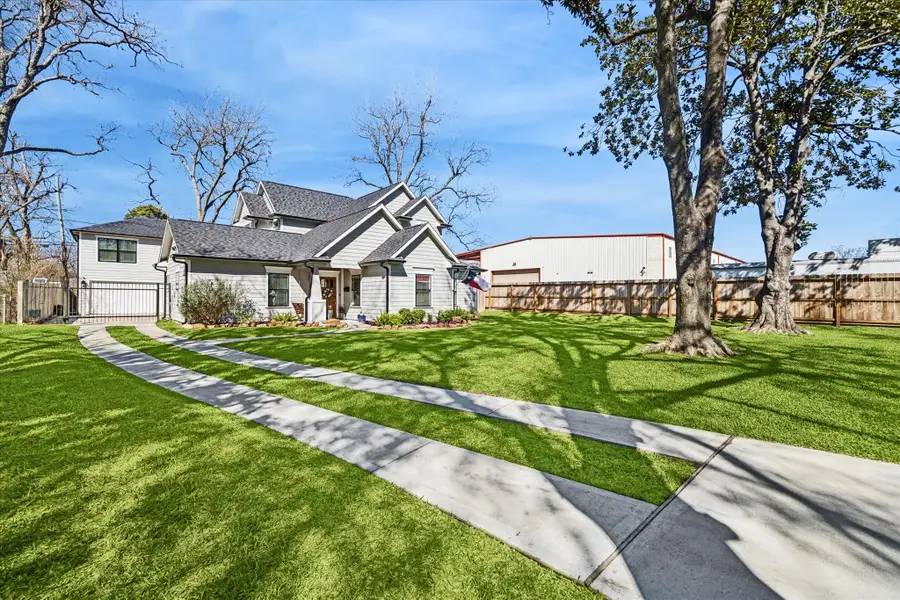 216 W 30th Street, Houston, TX 77018 - #2