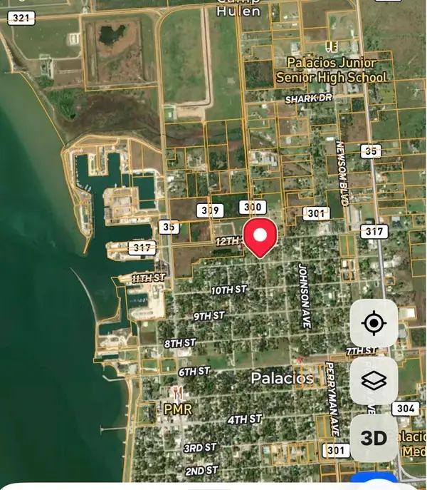 709 11 Street, Palacios, TX 77465