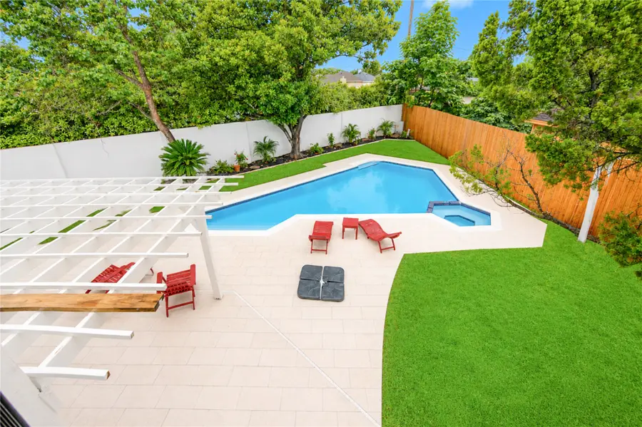 12002 S Circle Drive, Houston, TX 77071 - #2