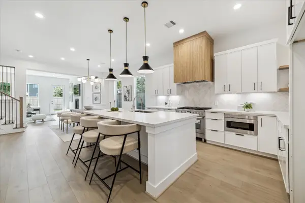 1221 Prince Street, Houston, TX 77008