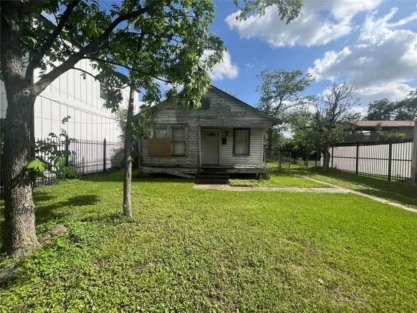 1210 Lindale Street, Houston, TX 77022