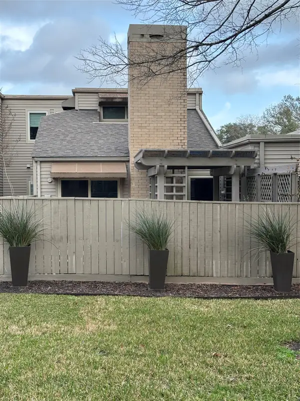 11519 Riverview Drive, Houston, TX 77077