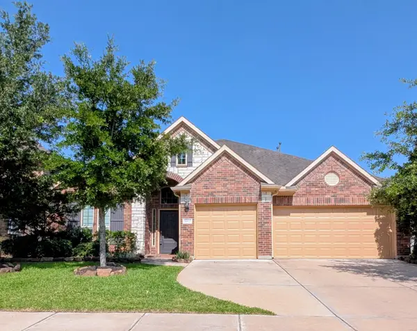 14822 Twin Waters Court, Houston, TX 77044