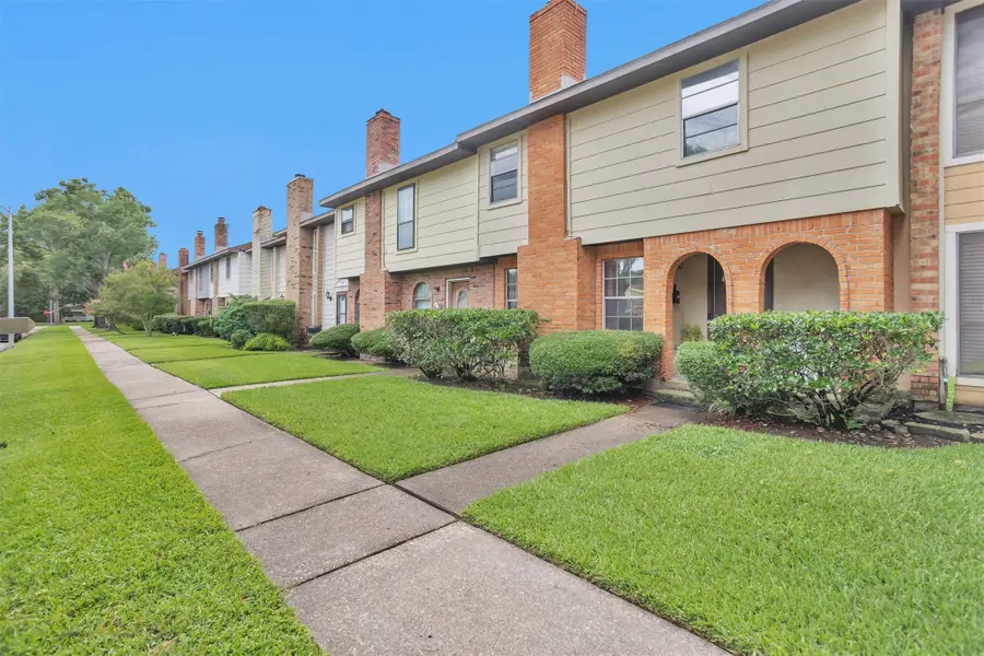 1528 Silverpines Road #528, Houston, TX 77062 - #3