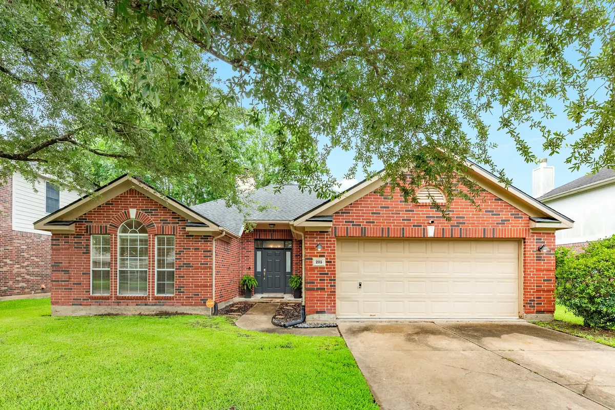 205 Mango Street, Lake Jackson, TX 77566 - #1