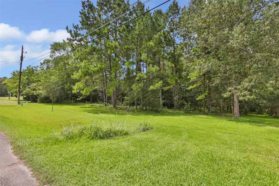 417 Parkway Street, Dayton, TX 77535 - #3