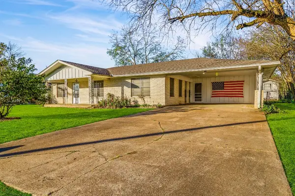 205 Commerce Street N, Madisonville, TX 77864