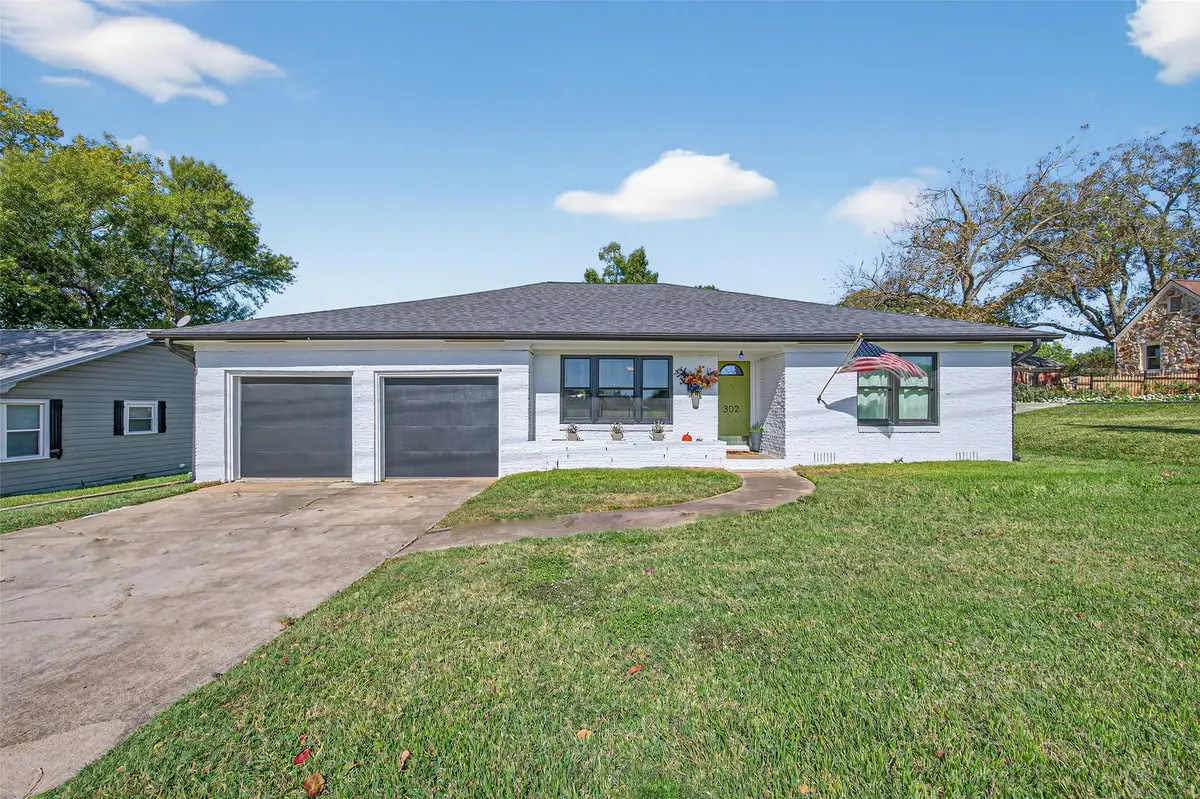 302 W Stone Street, Brenham, TX 77833 - Image #1