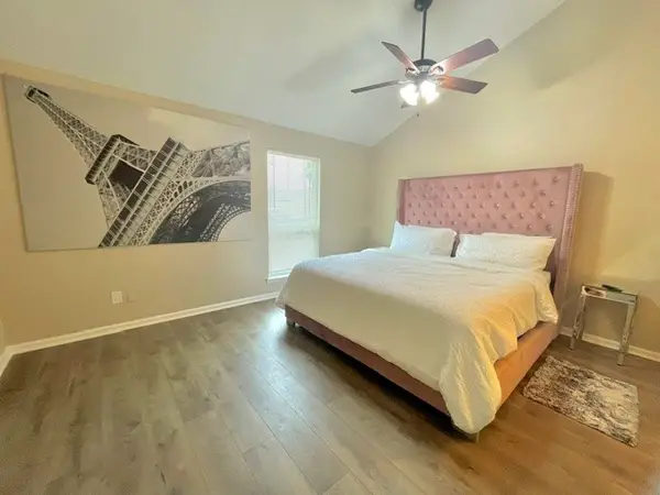8732 Village Of Fondren Drive #8732, Houston, TX 77071