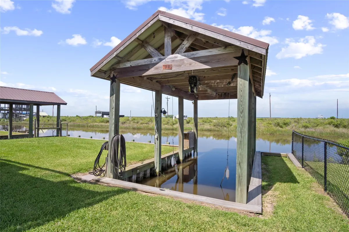 1352 Van Sant, Gilchrist, TX 77617 - #1