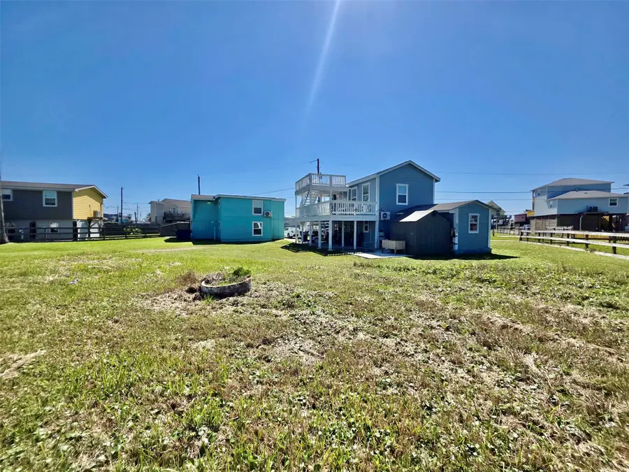 325 Texas Street, Freeport, TX 77541 - #2