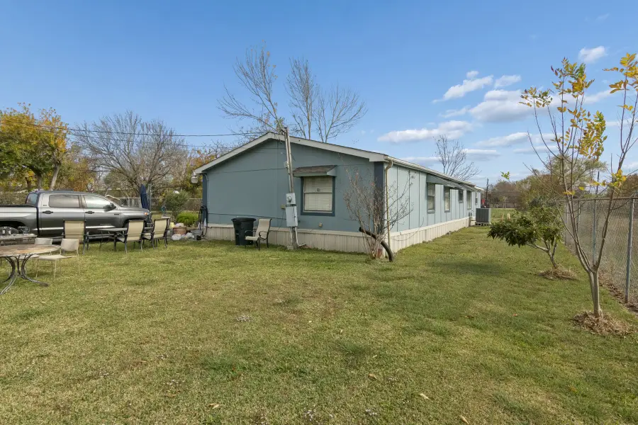 2716 Southmore Avenue #E, Pasadena, TX 77502 - Image #2