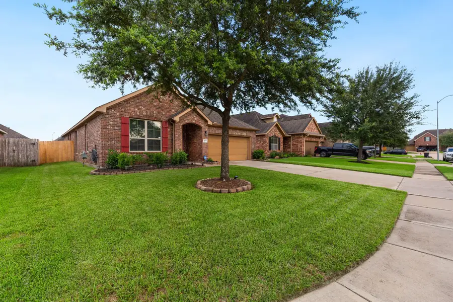 407 Iris Rose Court, Richmond, TX 77469 - Image #2