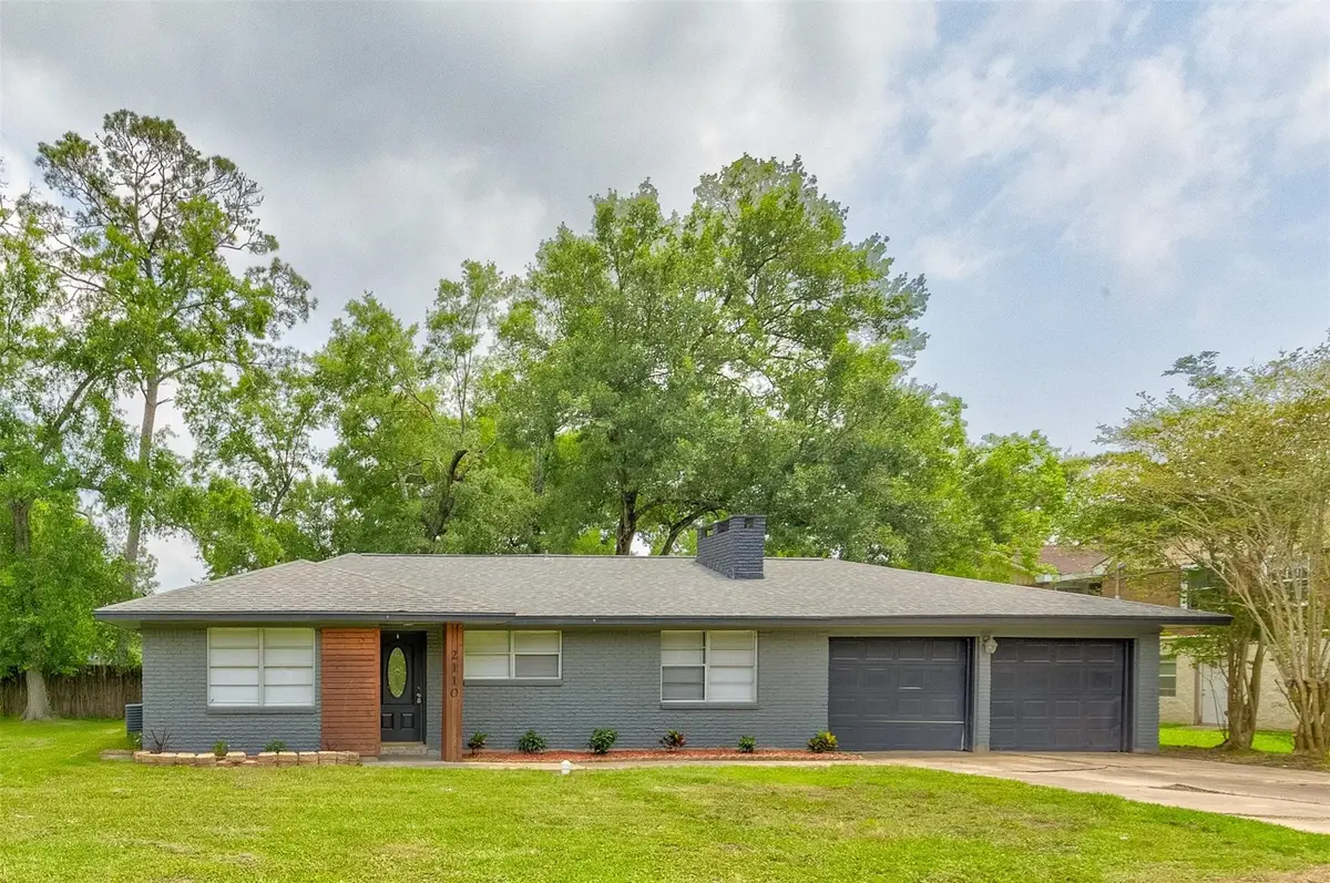2110 Pecan Street, Dickinson, TX 77539 - Image #1